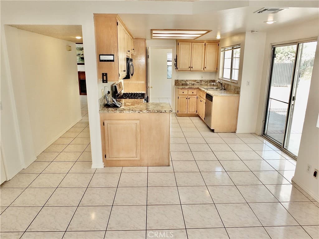 Home at 998 Garnet, Pomona — photo 9 of 12