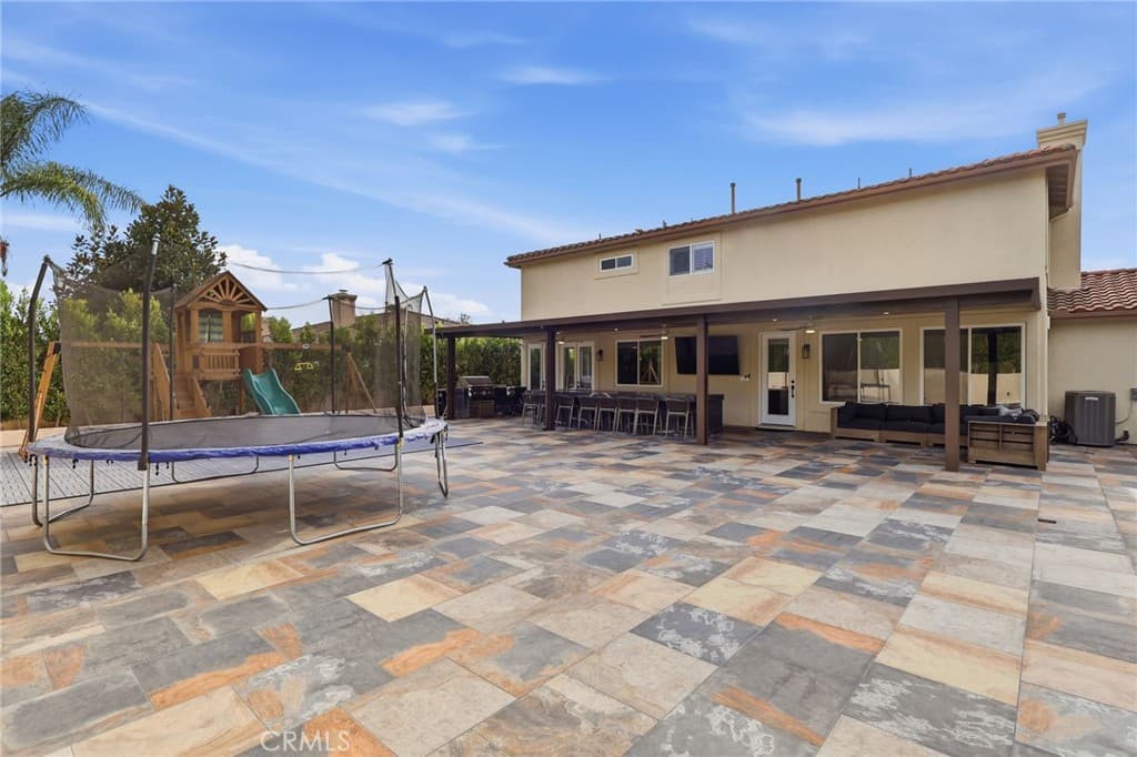 Home at 124 Grand Oaks, Glendora — photo 4 of 12