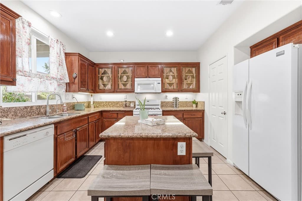 Home at 2822 Parksquare, Pomona — photo 12 of 12