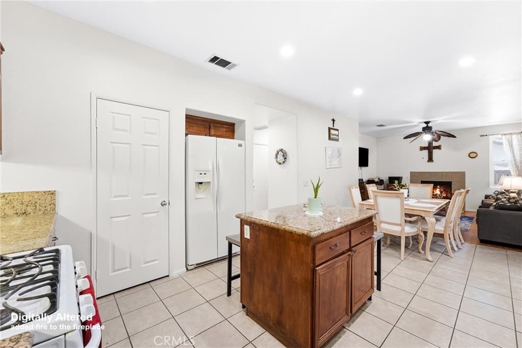 Home at 2822 Parksquare, Pomona — photo 10 of 12