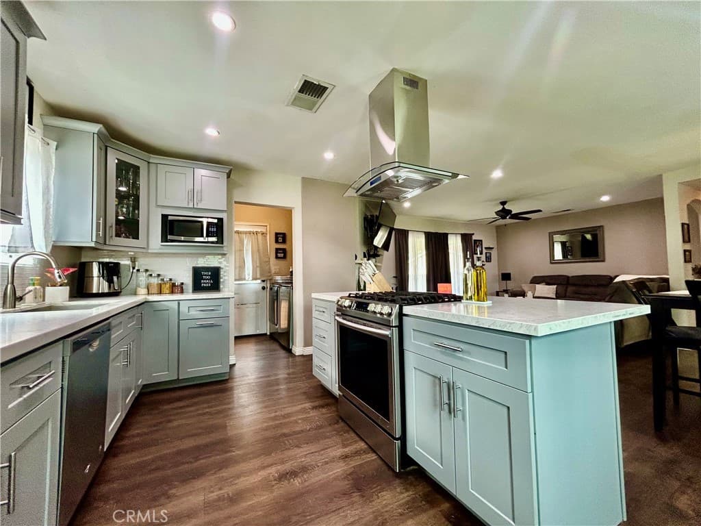 Home at 205 E Cypress, Covina — photo 8 of 12