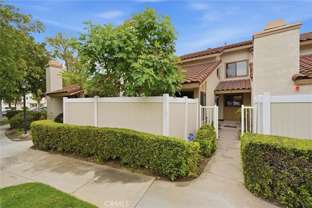 Condo at 22810 Chardonnay Drive 2, Diamond Bar — photo 2 of 12