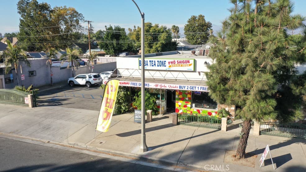 Commercial at 961 E Mission, Pomona — photo 4 of 12