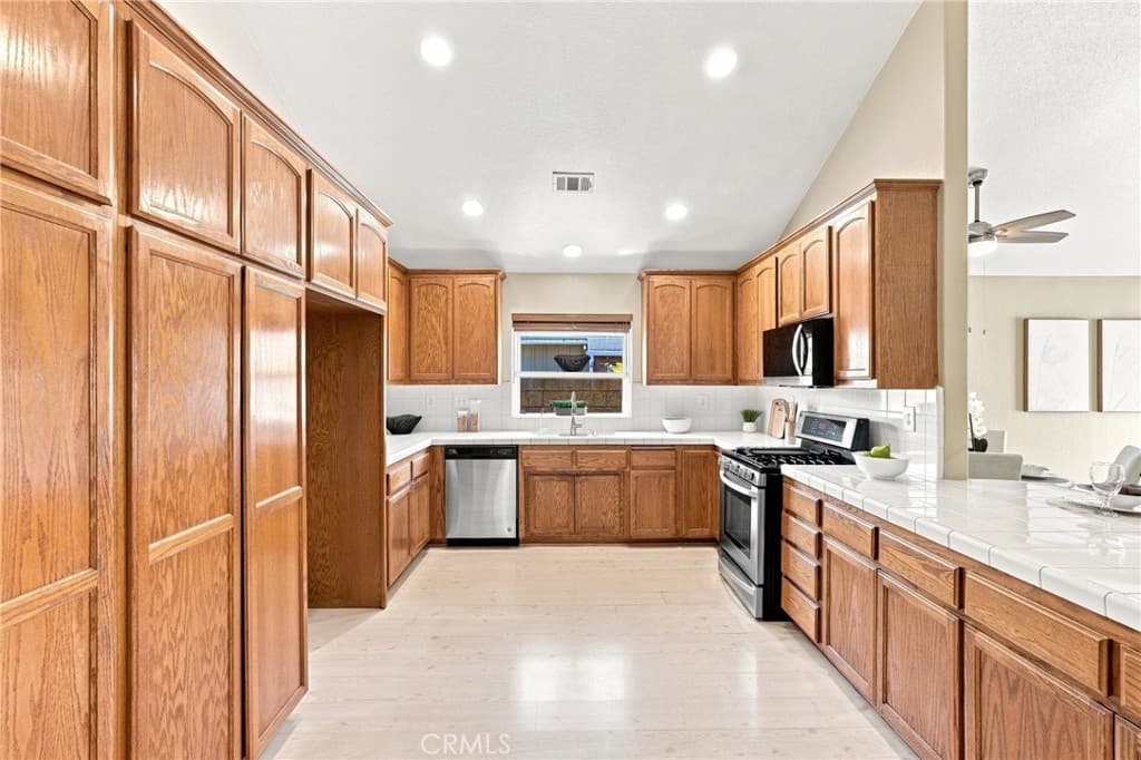 Home at 1819 S Lark Ellen, West Covina — photo 7 of 12