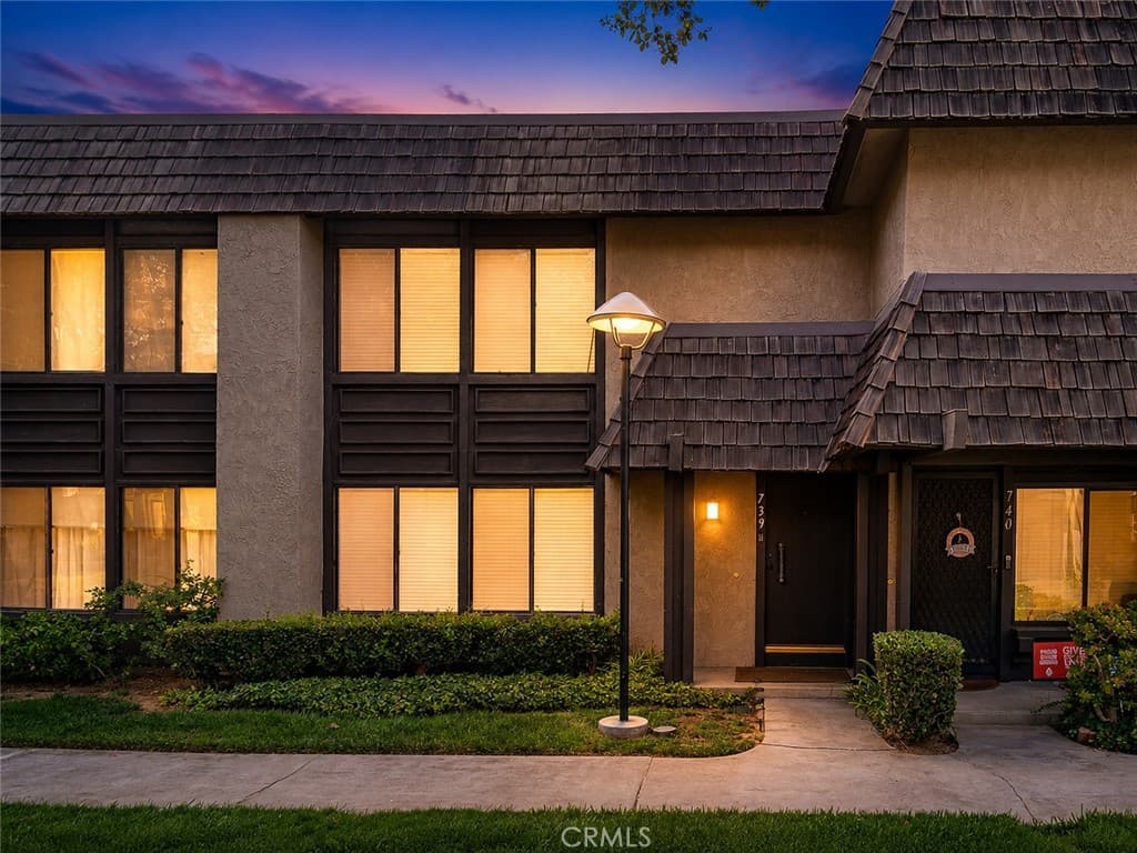 Townhouse at 739 Knollwood Lane, San Dimas — photo 1 of 12