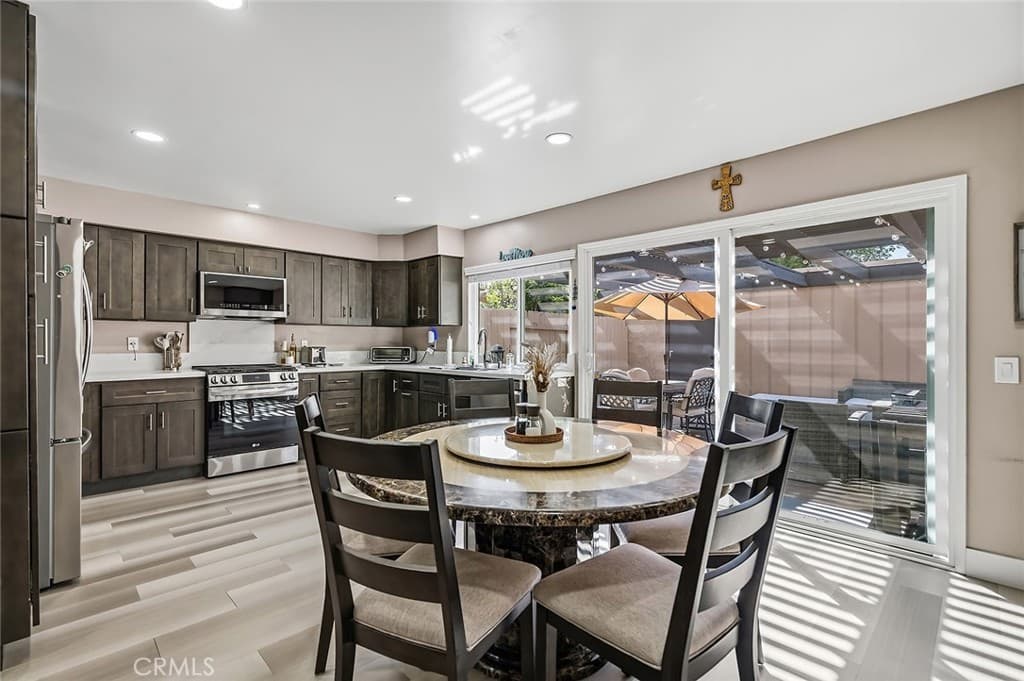 Townhouse at 739 Knollwood Lane, San Dimas — photo 9 of 12