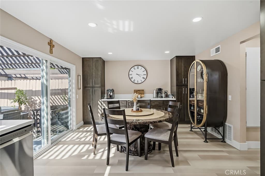 Townhouse at 739 Knollwood Lane, San Dimas — photo 10 of 12