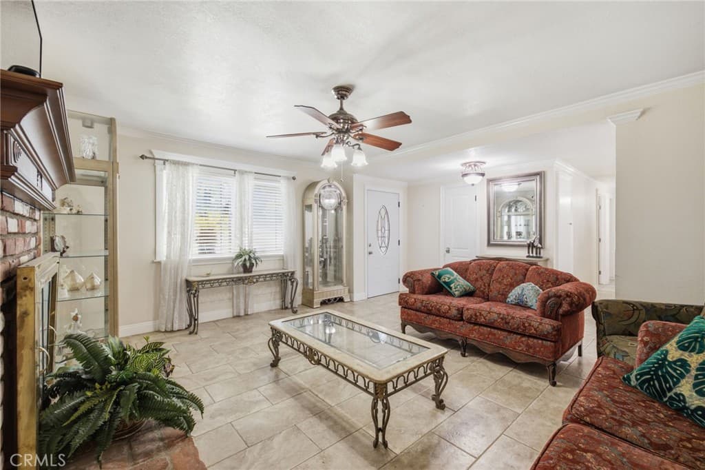 Home at 345 Pamela Kay, La Puente — photo 8 of 12