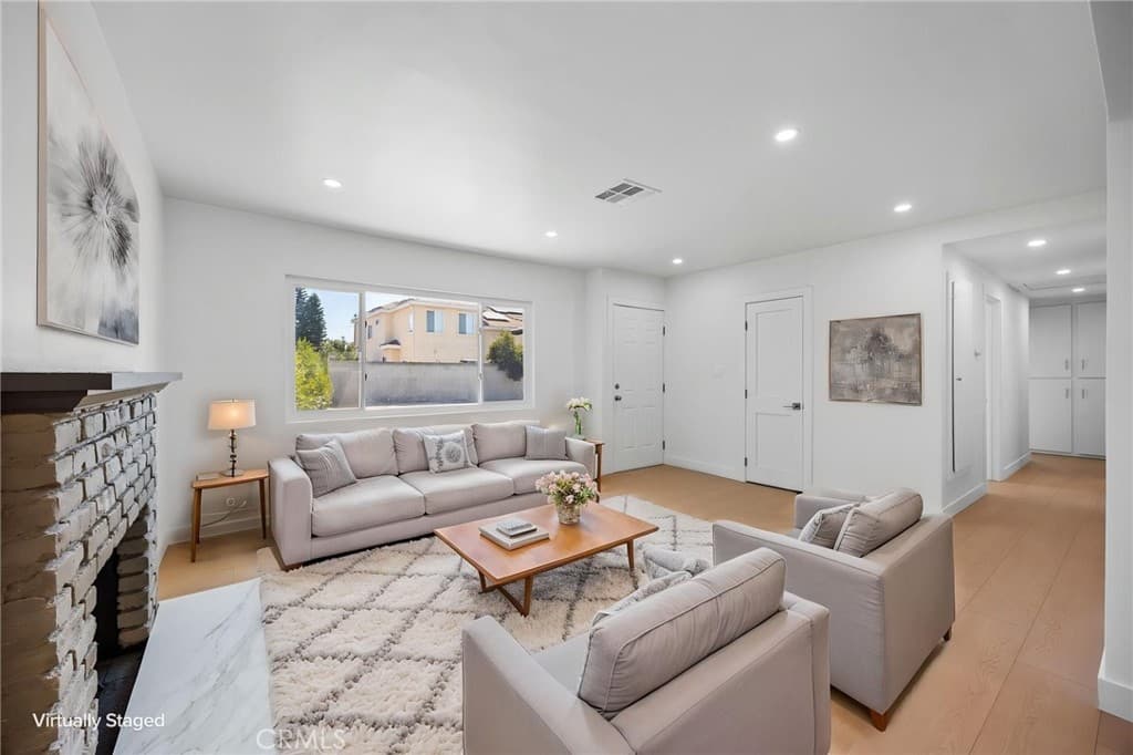 Home at 11637 Ranchito, El Monte — photo 10 of 12