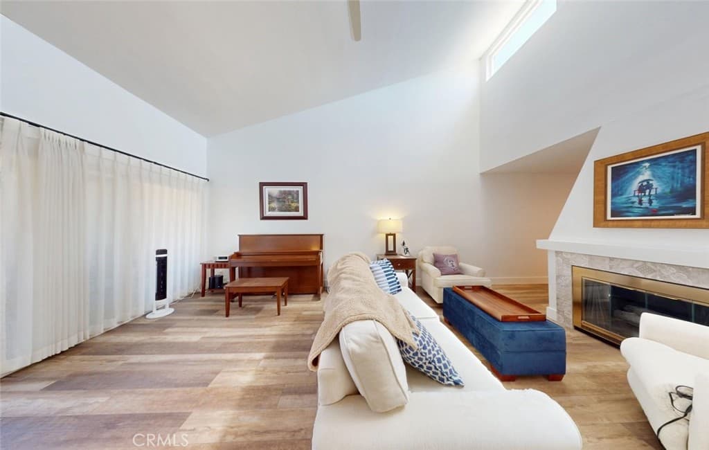 Home at 429 Champlain, Claremont — photo 5 of 12