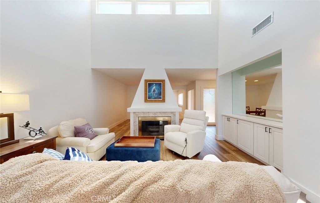Home at 429 Champlain, Claremont — photo 7 of 12
