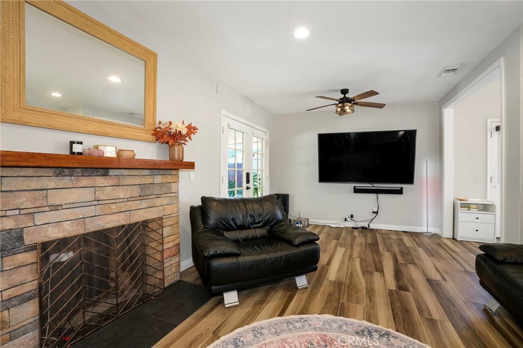 Home at 431 E Dexter Street, Covina — photo 4 of 12