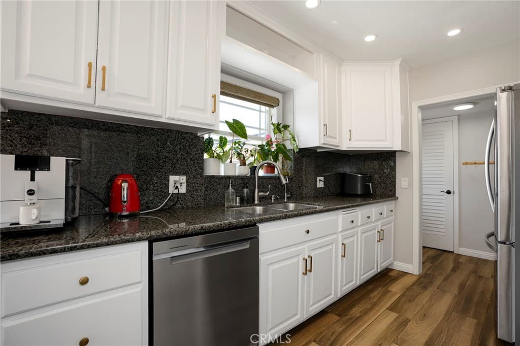 Home at 431 E Dexter Street, Covina — photo 9 of 12