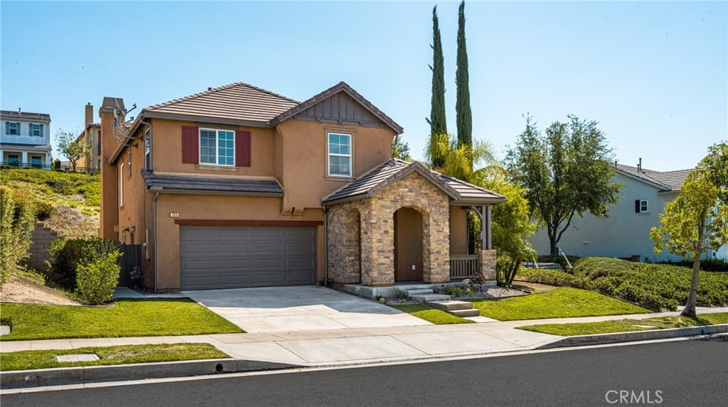 Home at 705 E Lemon Swirl, Azusa — photo 1 of 12