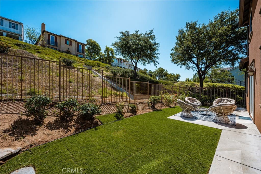 Home at 705 E Lemon Swirl, Azusa — photo 12 of 12