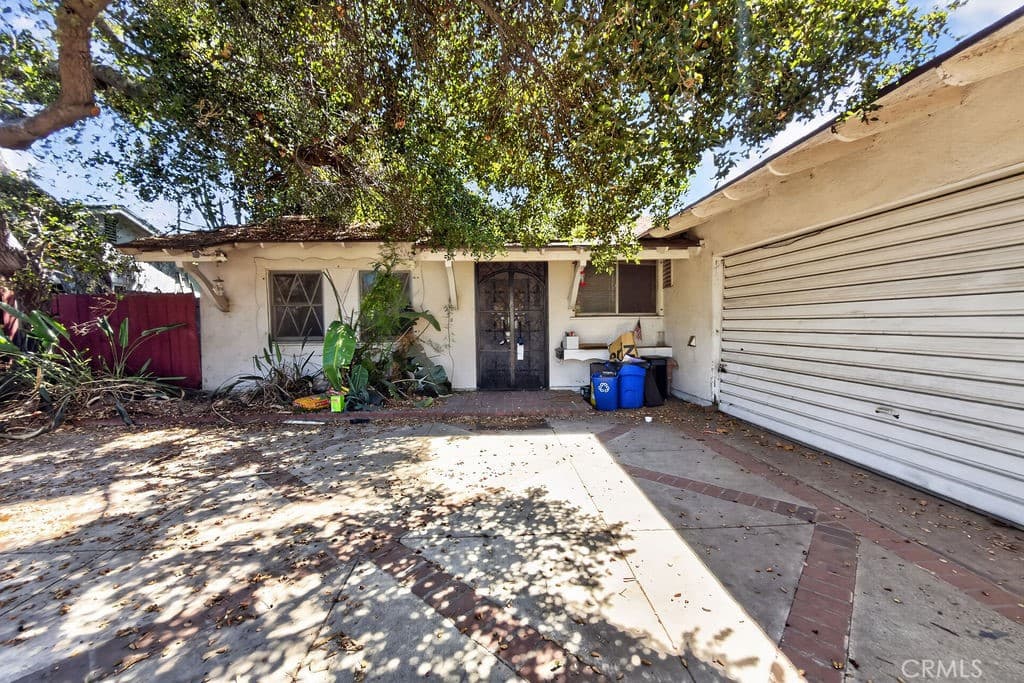 Home at 1116 Essex, Glendora — photo 3 of 12