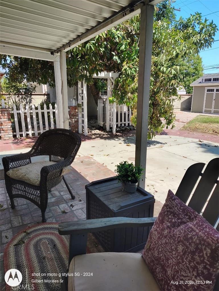 Home at 2462 graydon Avenue, Monrovia — photo 5 of 11