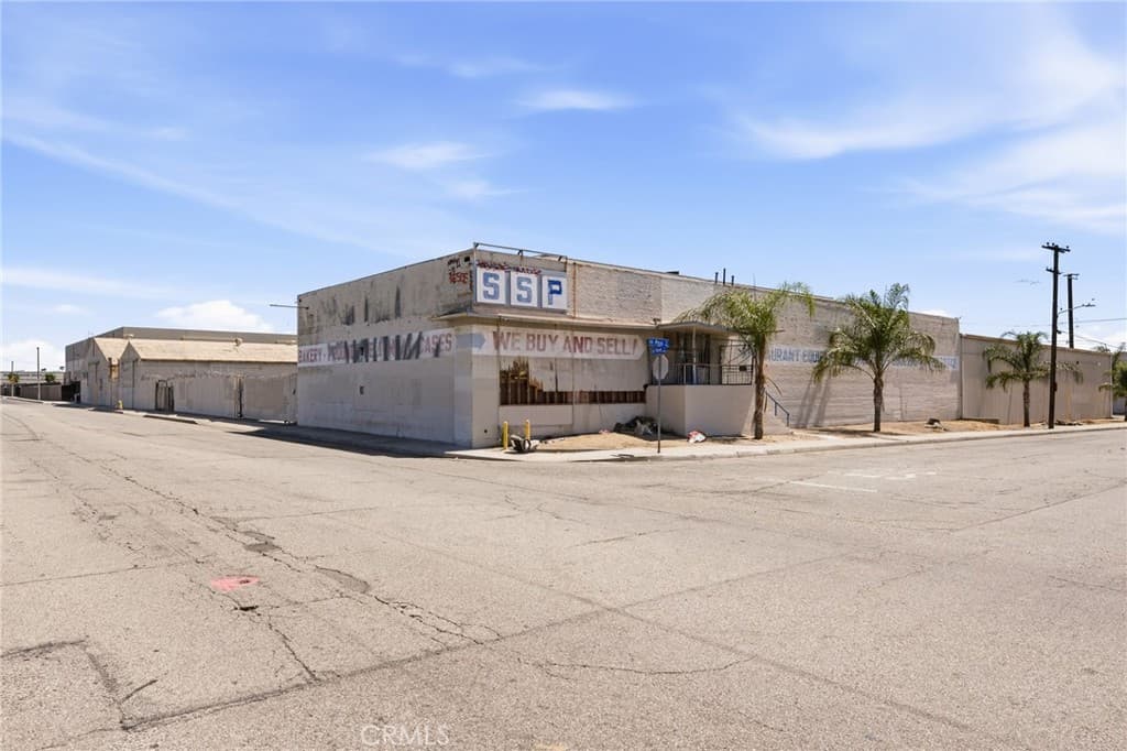 Commercial at 1084 E 1st, Pomona — photo 1 of 12