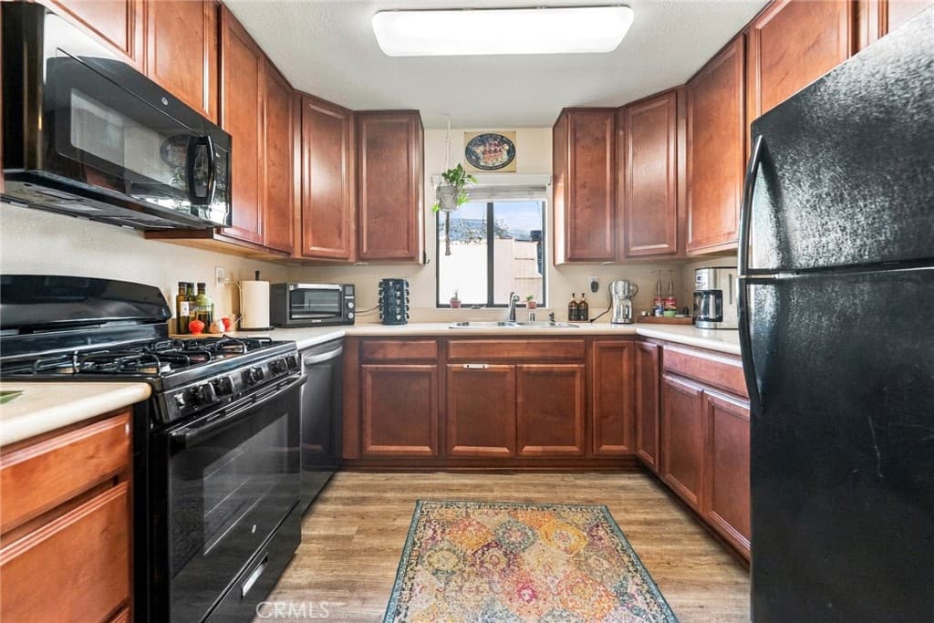Condo at 1164 N Lyman, Covina — photo 8 of 12
