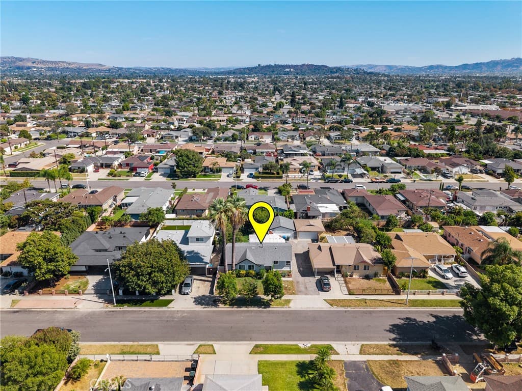 Home at 1008 League Avenue, La Puente — photo 9 of 12