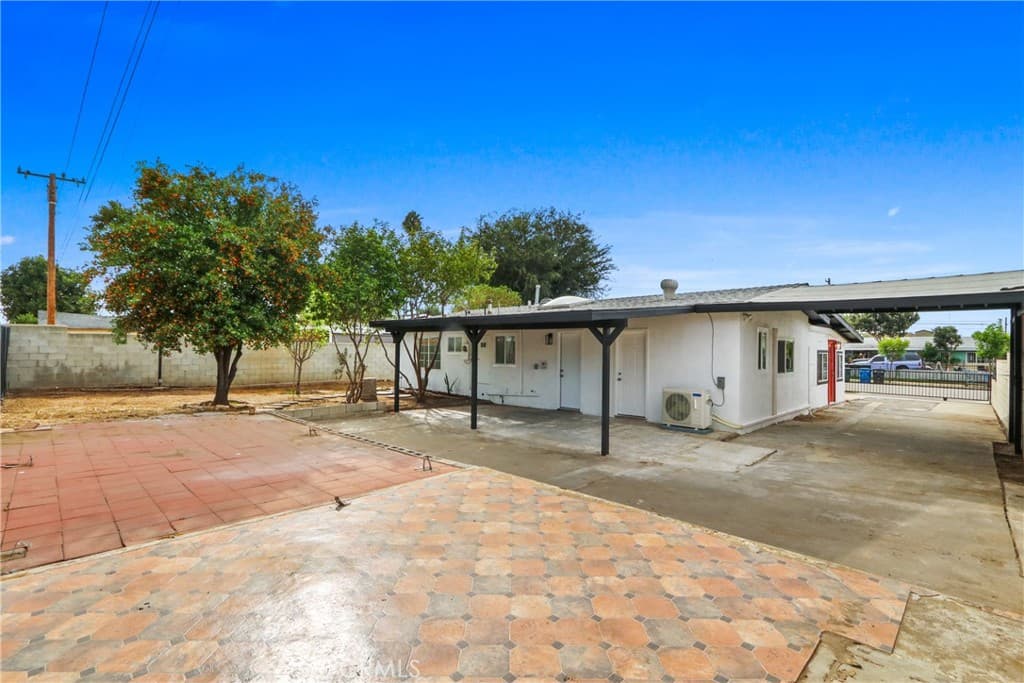 Home at 17735 E Newburgh, Azusa — photo 5 of 12
