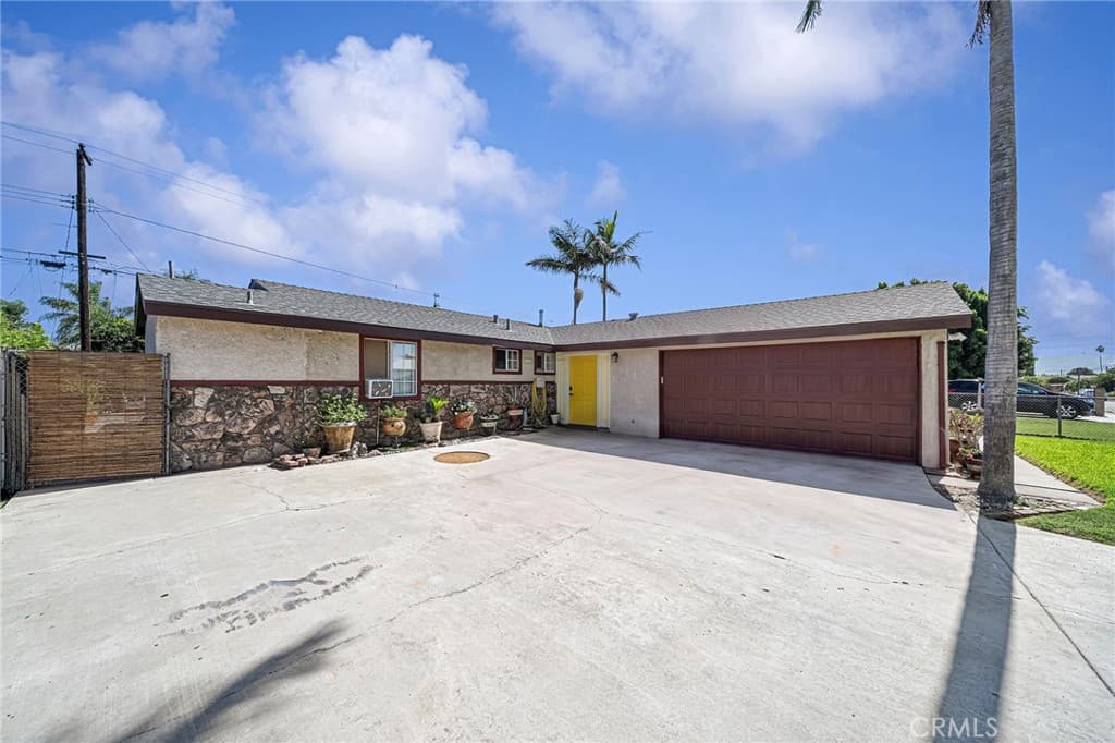 Home at 656 Sandy Hook, La Puente — photo 2 of 12