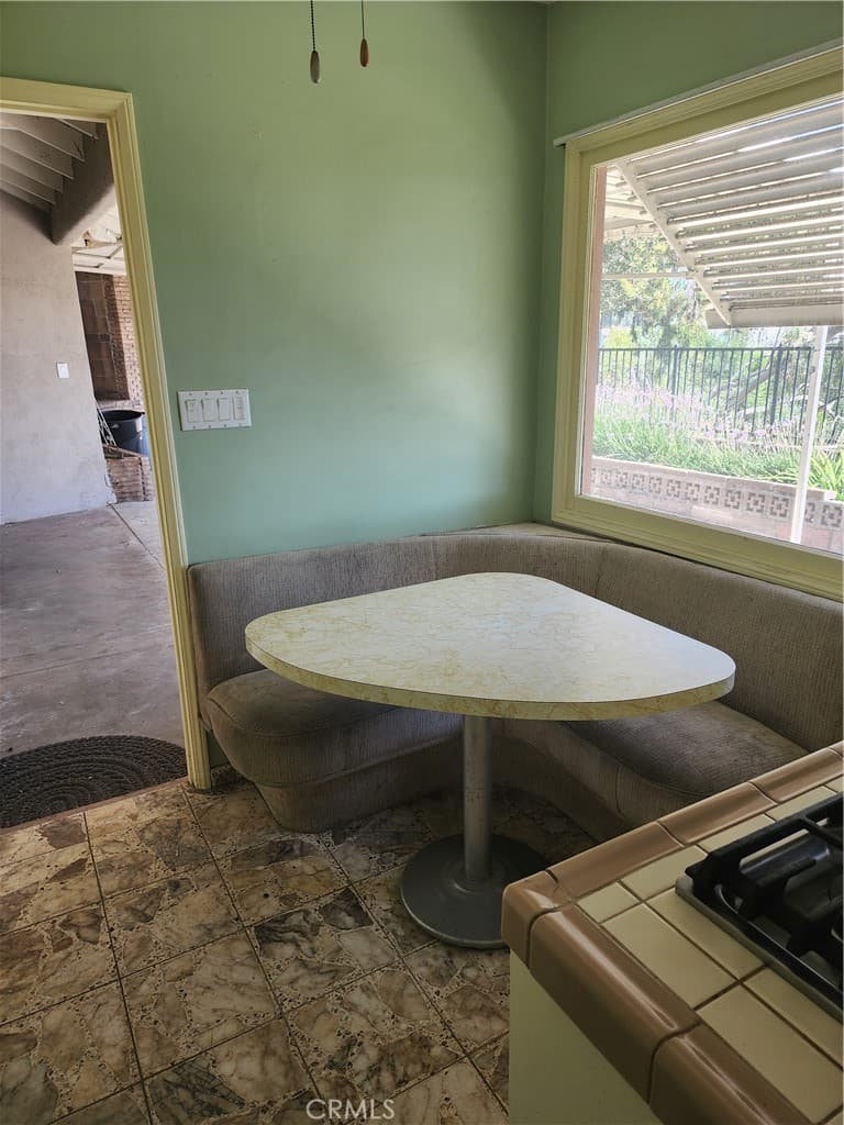 Home at 502 Mesa, Monrovia — photo 7 of 12