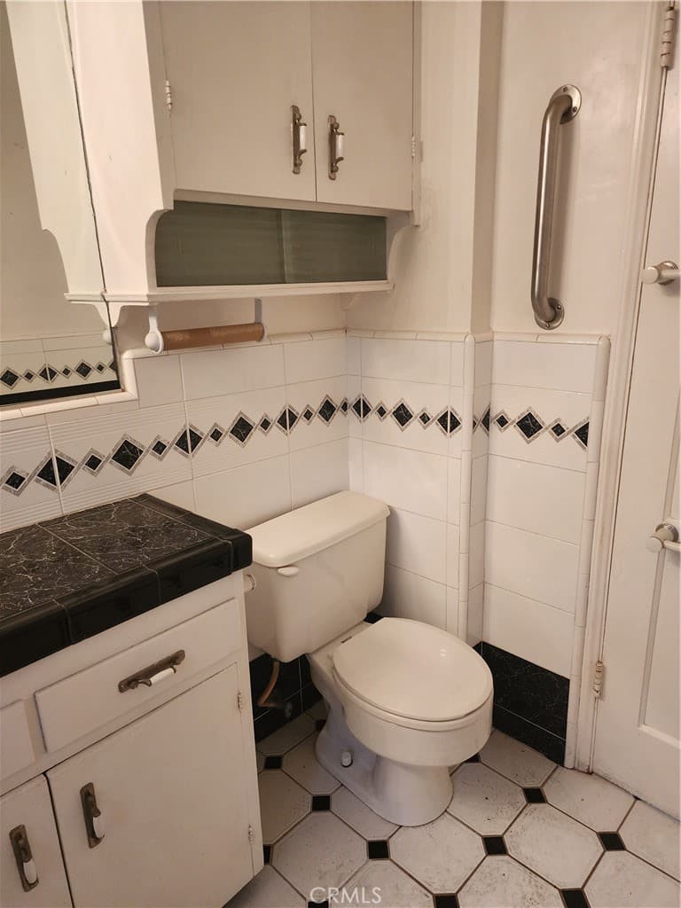 Home at 502 Mesa, Monrovia — photo 10 of 12