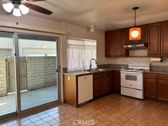 Townhouse at 826 Windwood Drive, Diamond Bar — photo 3 of 12