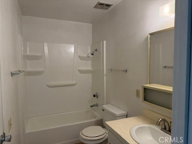 Townhouse at 826 Windwood Drive, Diamond Bar — photo 8 of 12