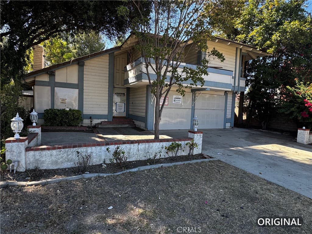 Home at 3 Skyview Circle, Pomona — photo 2 of 12