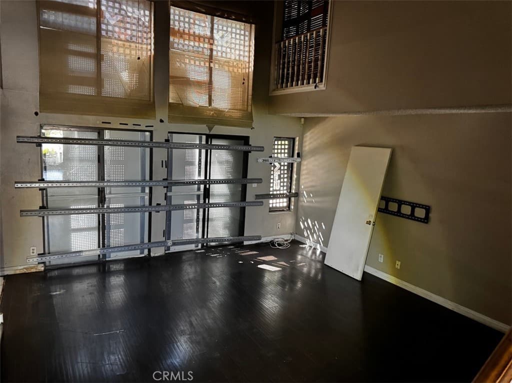 Home at 3 Skyview Circle, Pomona — photo 8 of 12