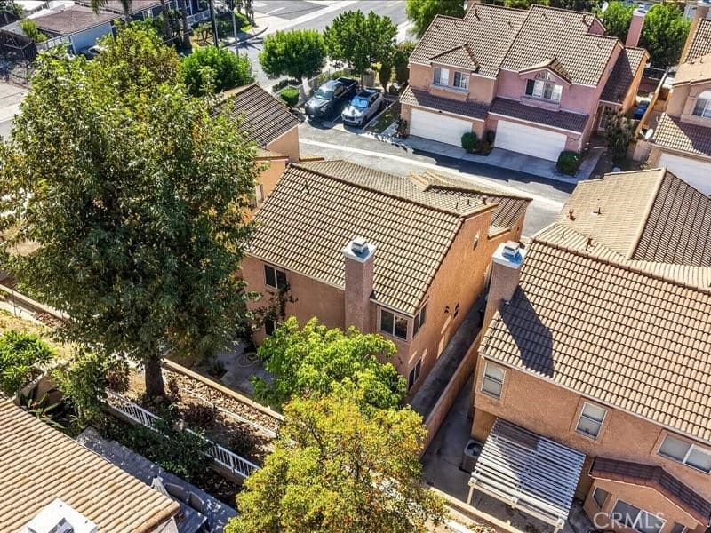 Townhouse at 104 Cimarron, La Puente — photo 4 of 12