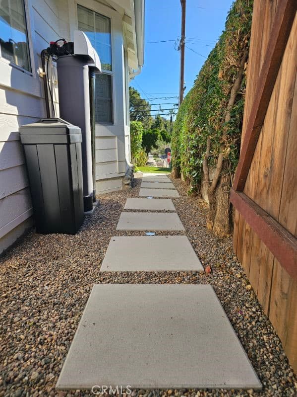 Home at 601 N Monte Vista, San Dimas — photo 11 of 12