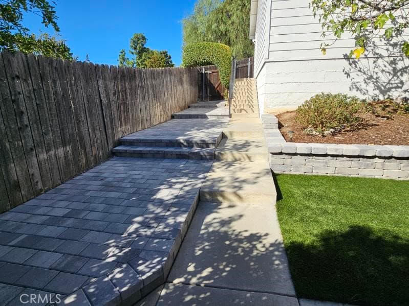 Home at 601 N Monte Vista, San Dimas — photo 7 of 12