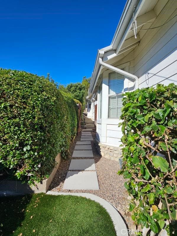 Home at 601 N Monte Vista, San Dimas — photo 9 of 12