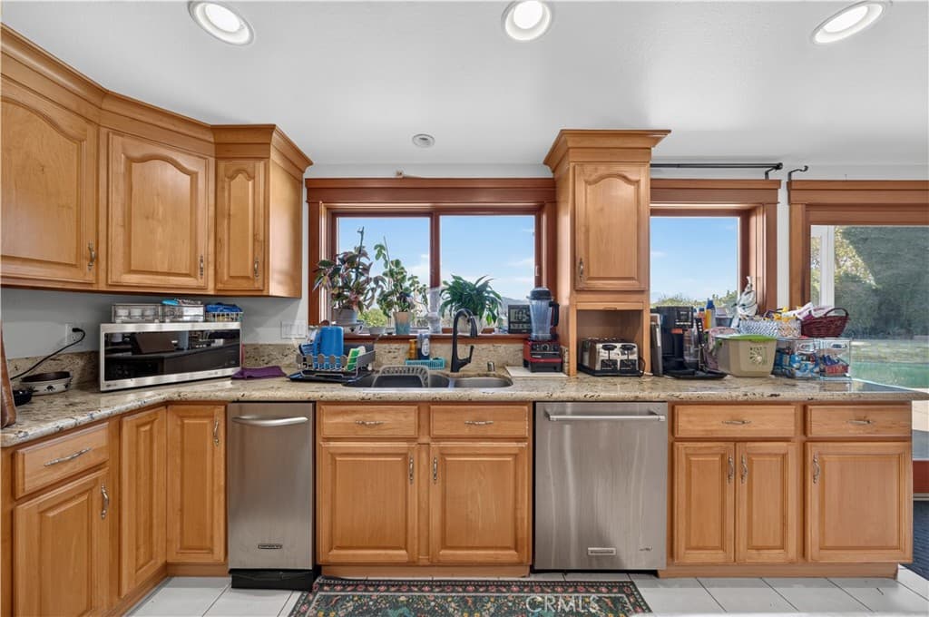 Home at 2308 Sarandi Grande Drive, Hacienda Heights — photo 11 of 12
