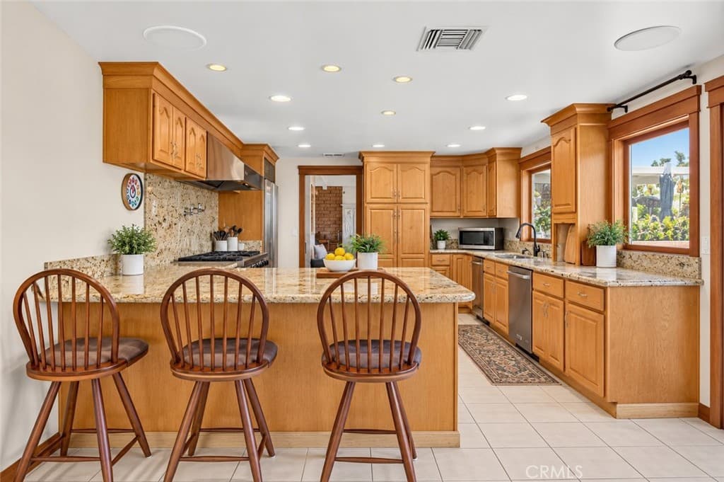Home at 2308 Sarandi Grande Drive, Hacienda Heights — photo 8 of 12