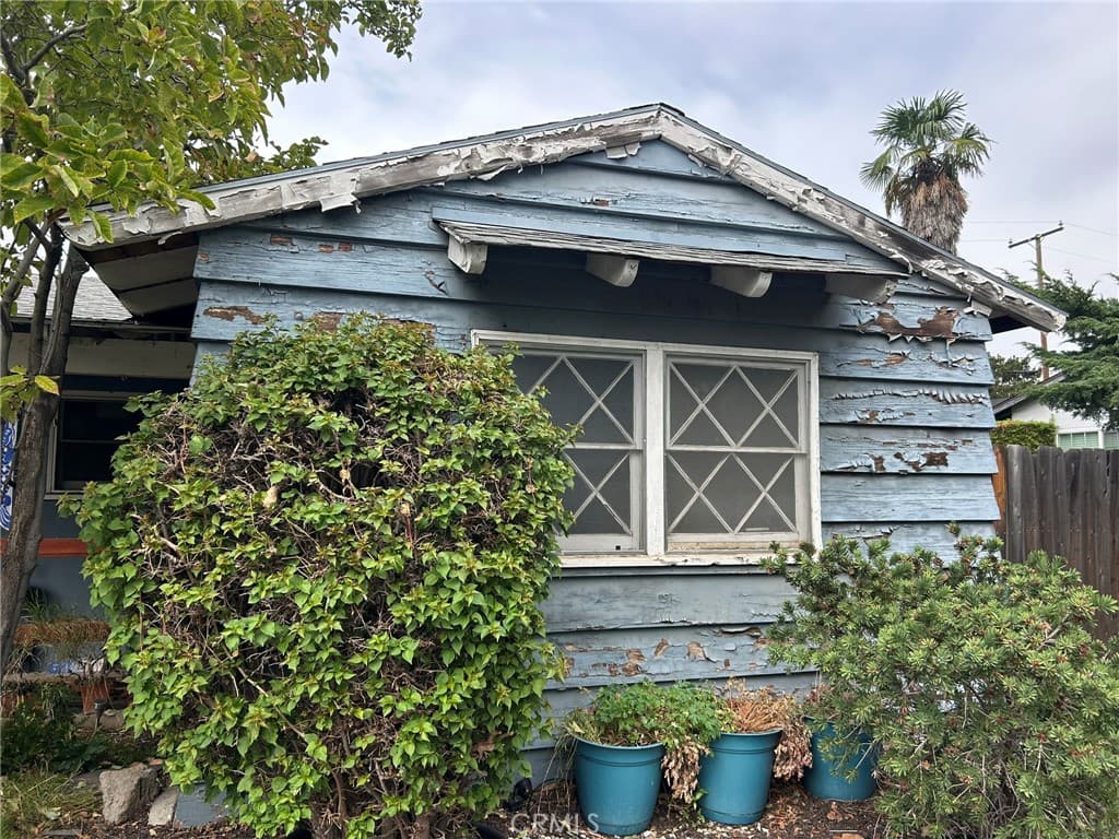 Home at 617 E Carroll, Glendora — photo 3 of 12