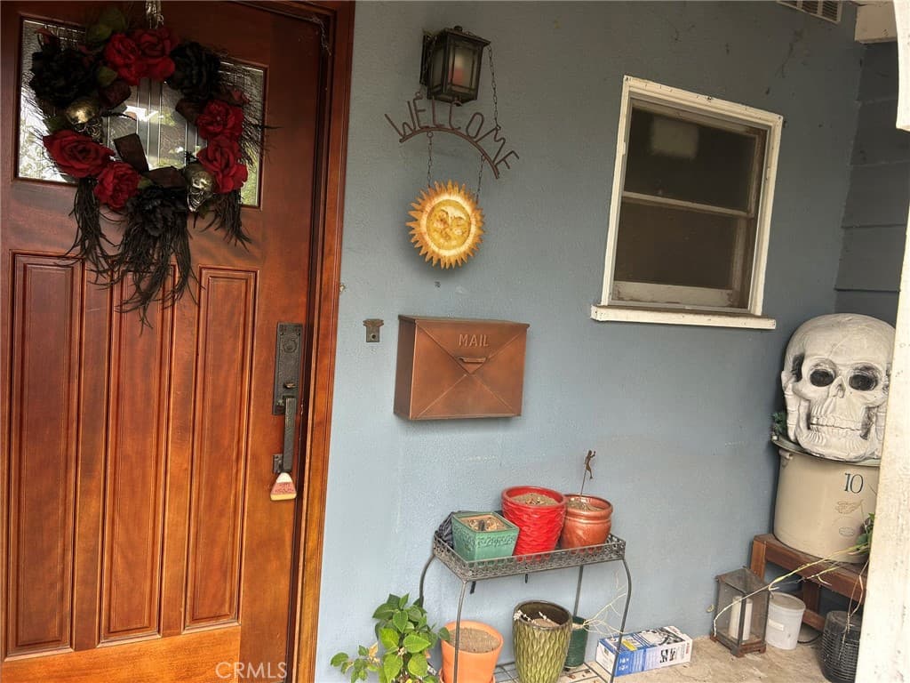 Home at 617 E Carroll, Glendora — photo 4 of 12