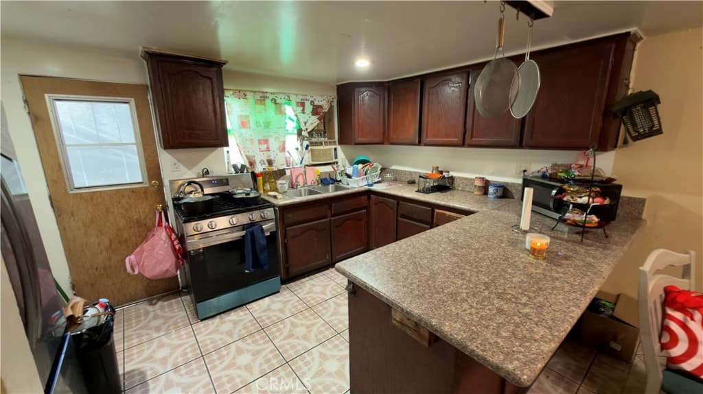 Home at 17515 Salais Street, La Puente — photo 10 of 12