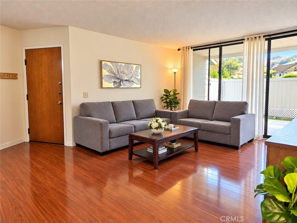 Condo at 83 Town and Country Road 137, Pomona — photo 3 of 12