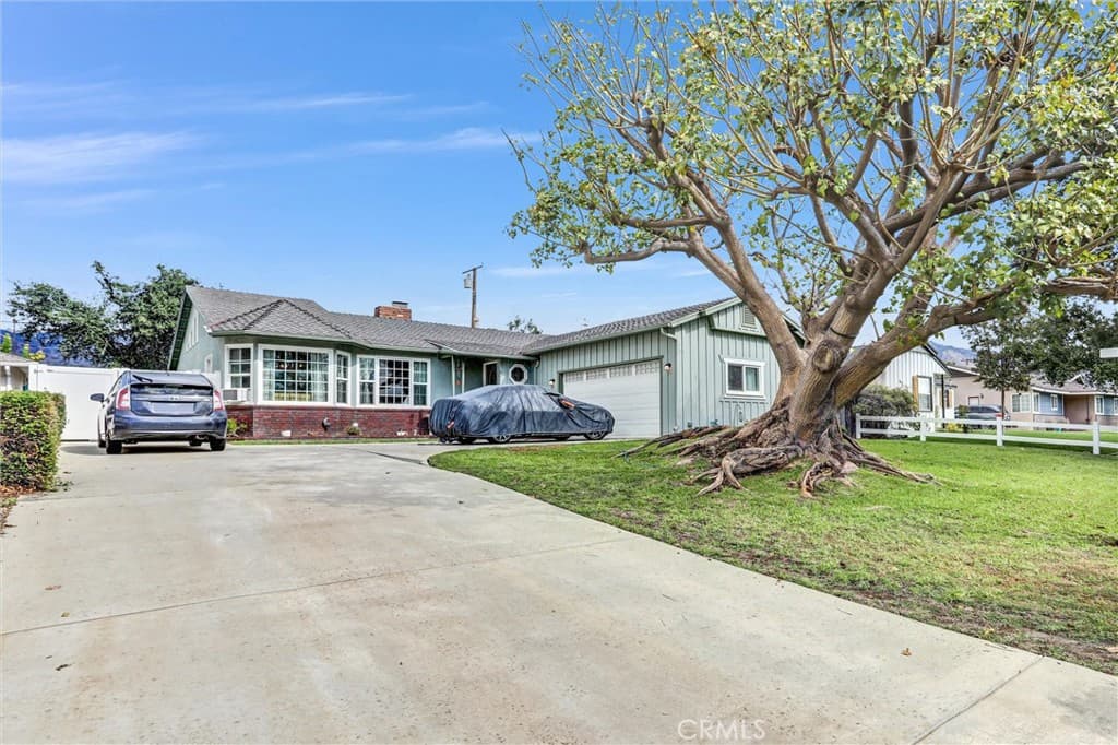 Home at 801 E Dalton, Glendora — photo 2 of 12