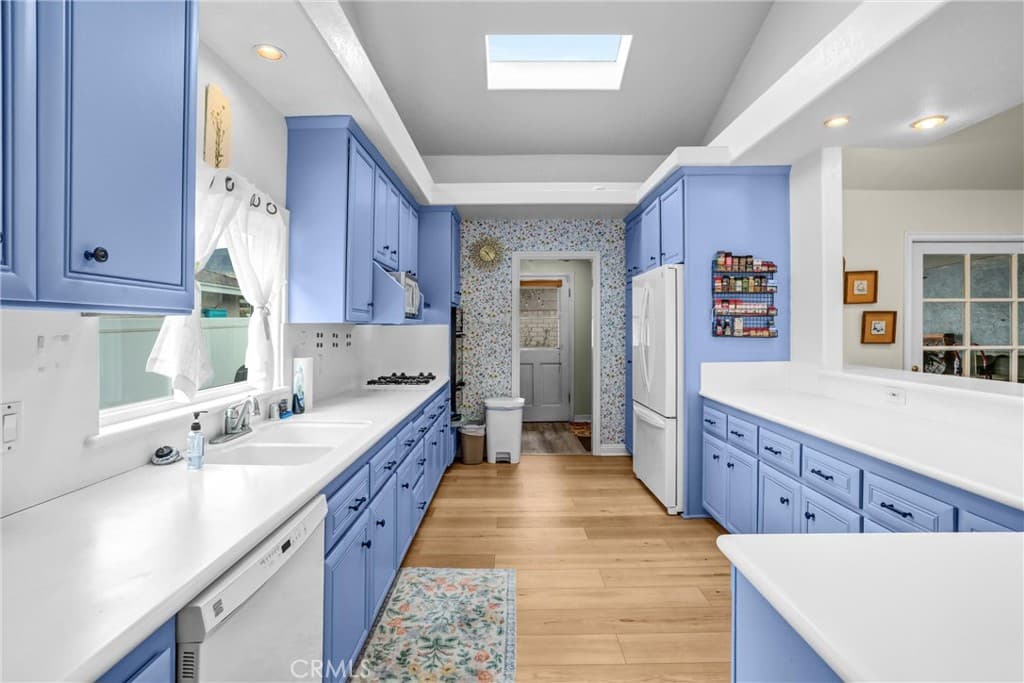 Home at 801 E Dalton, Glendora — photo 10 of 12