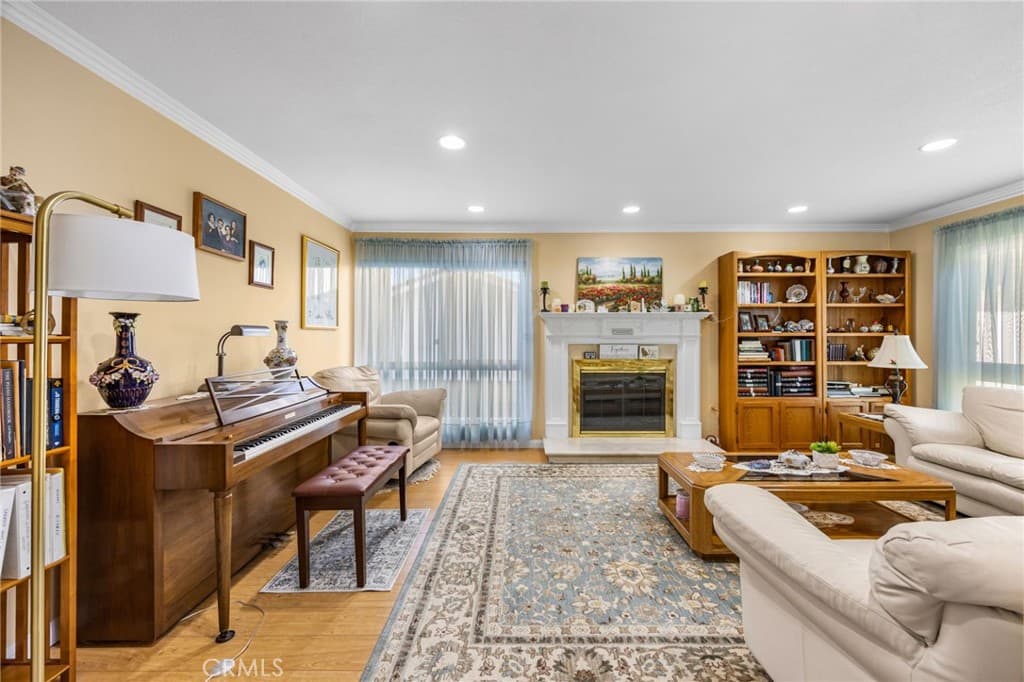 Home at 340 Ballena, Diamond Bar — photo 3 of 12