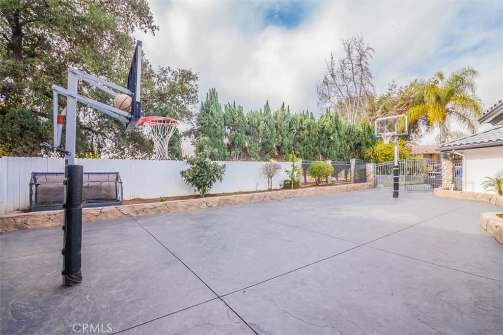 Home at 4305 N Sunflower Avenue, Covina — photo 4 of 12