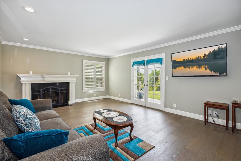 Home at 748 S Walnut Avenue, San Dimas — photo 10 of 12