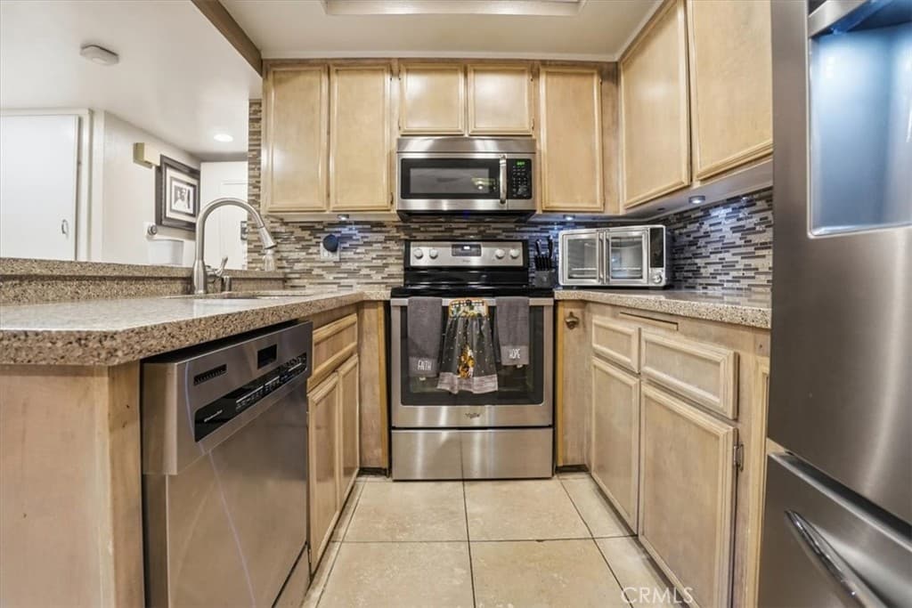 Condo at 300 S Prospectors Road 29, Diamond Bar — photo 11 of 12
