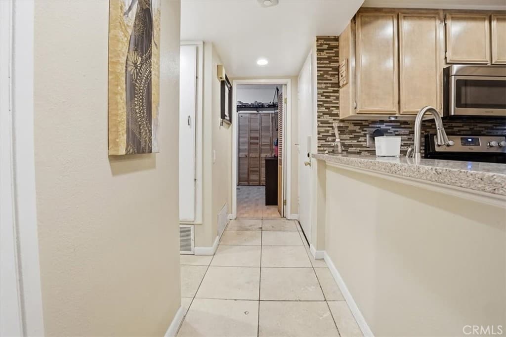 Condo at 300 S Prospectors Road 29, Diamond Bar — photo 4 of 12