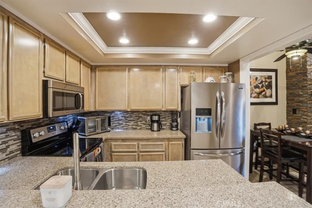 Condo at 300 S Prospectors Road 29, Diamond Bar — photo 10 of 12